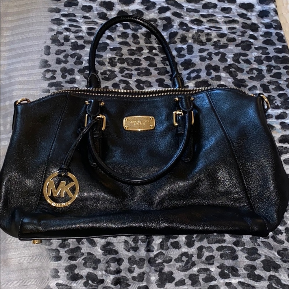 Michael Kors authentic Leather bag